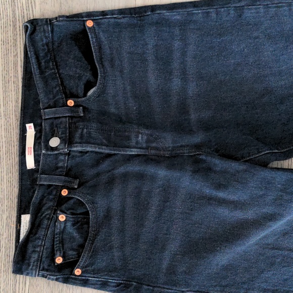 Levi's Wedgie jeans, black denim, straight leg, high rise, Size 28 - Picture 2 of 8